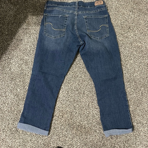 Levi’s modern capri - Picture 2 of 3